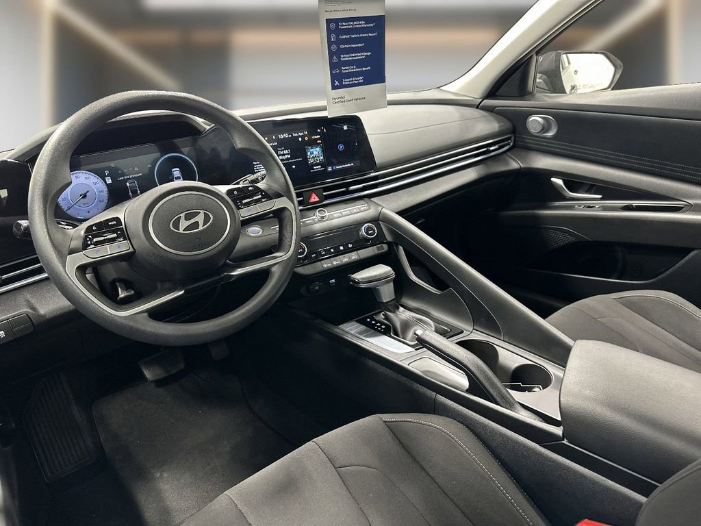 Certified 2024 Hyundai Elantra SEL image 11