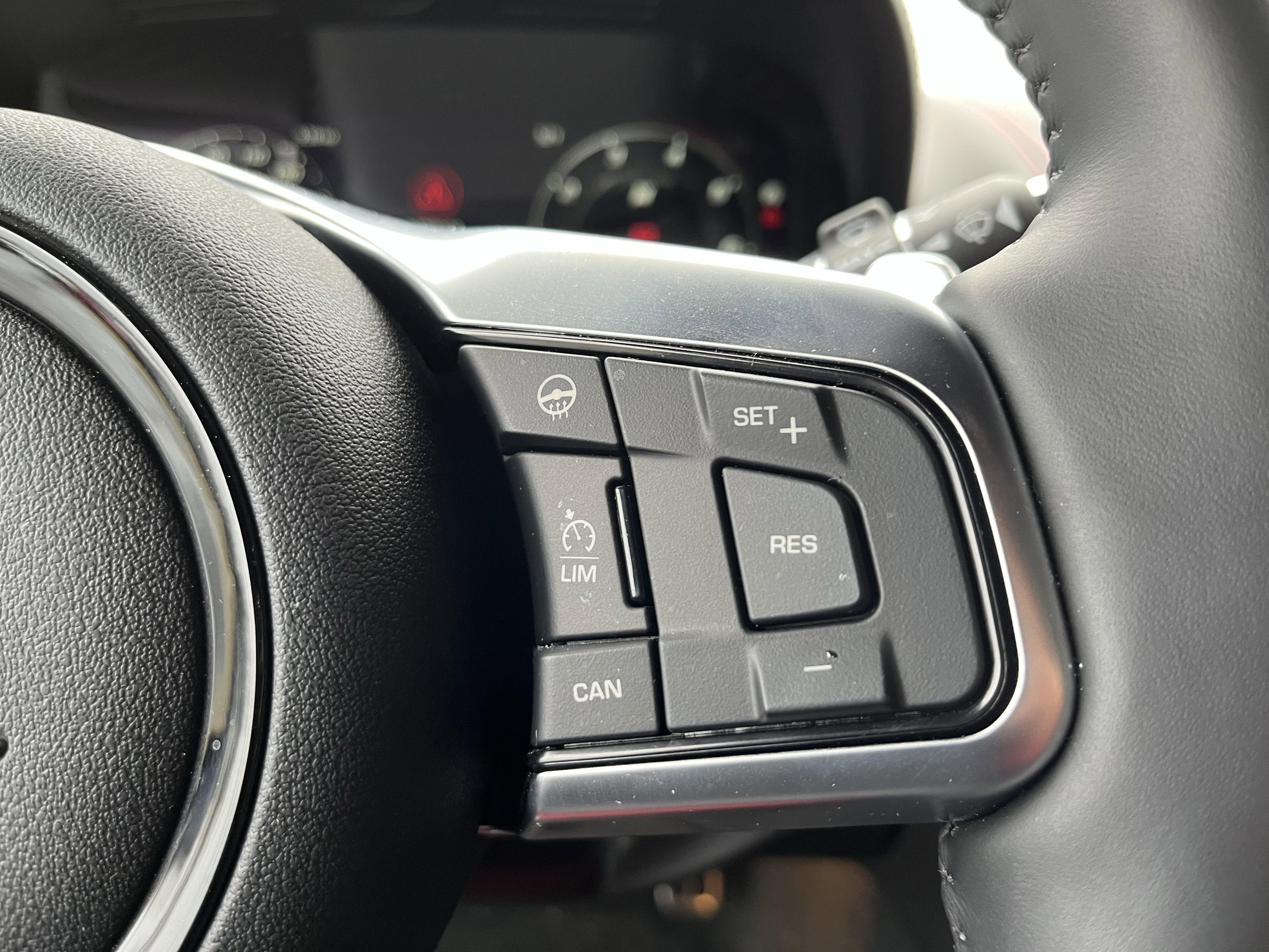 Used 2024 Jaguar F-TYPE R-Dynamic image 23