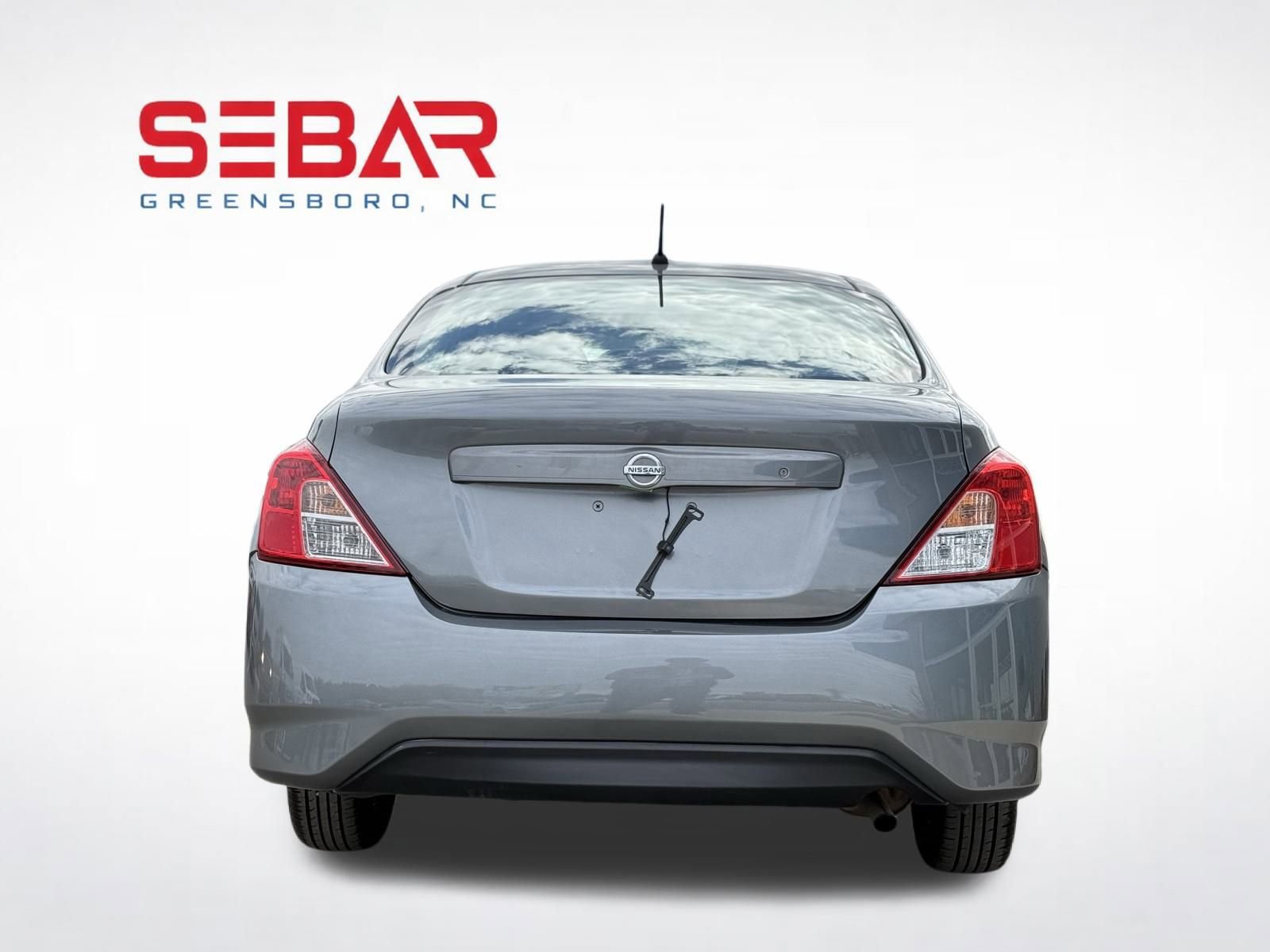 Used 2018 Nissan Versa S FWD image 7