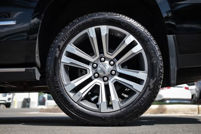 Used 2019 GMC Yukon Denali w/ Denali Ultimate Package AWD/4WD image 17
