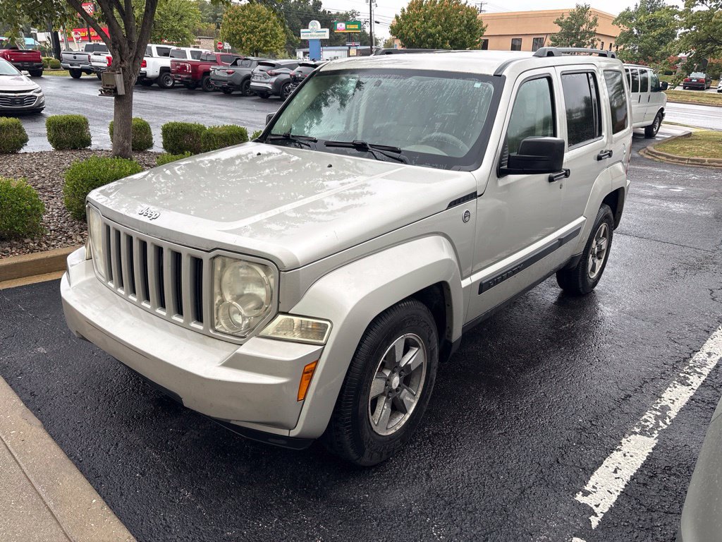 Used 2008 Jeep Liberty Sport w/ Popular Equipment Group AWD/4WD image 3
