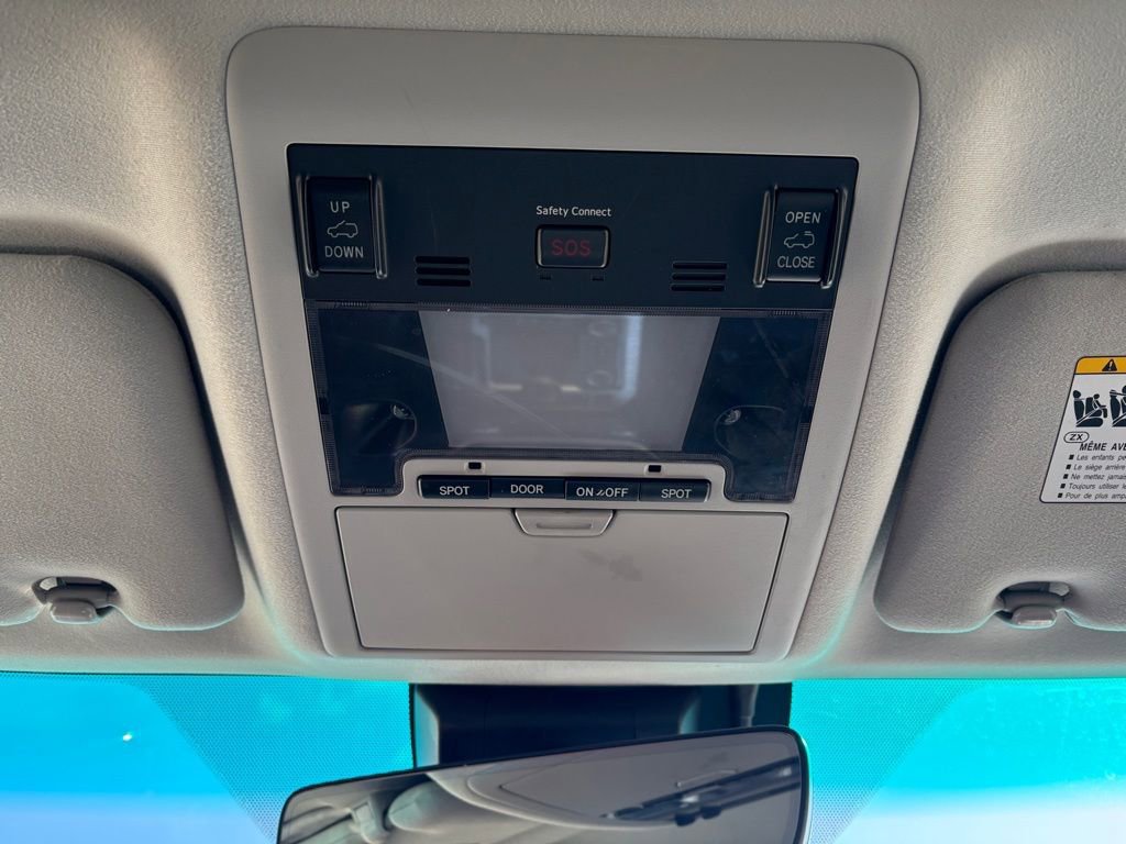 Certified 2016 Toyota Land Cruiser AWD/4WD image 27