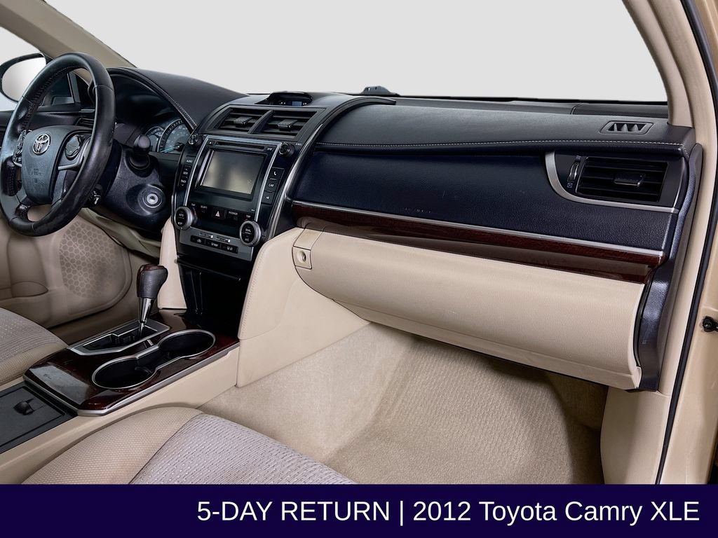 Used 2012 Toyota Camry XLE FWD image 32