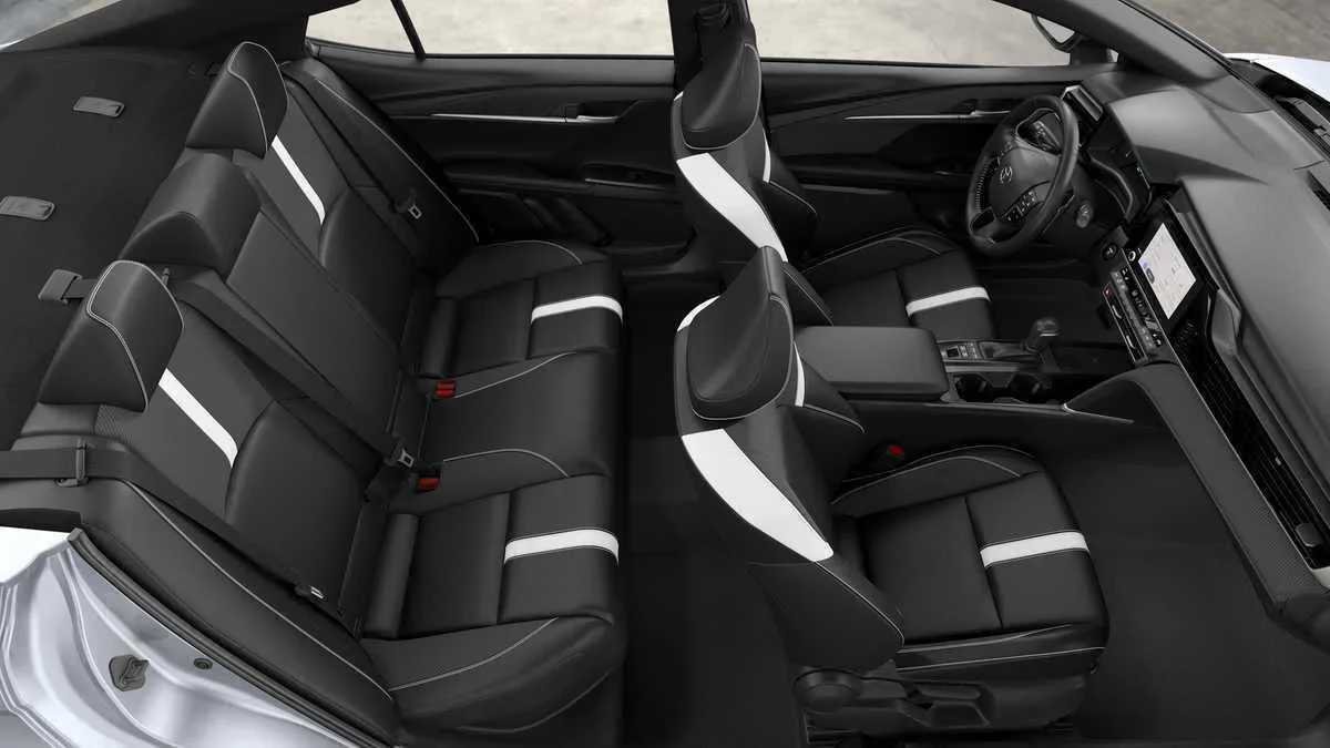 New 2026 Toyota Camry Hybrid w/ Convenience Package AWD/4WD image 4