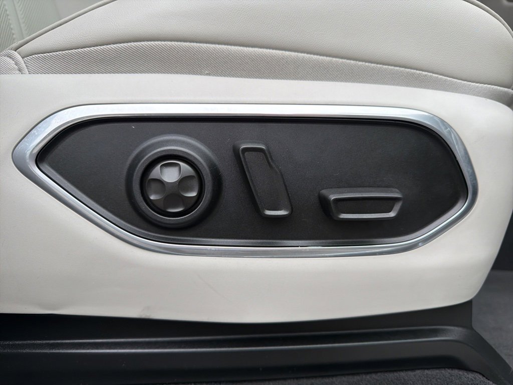 Used 2022 Jeep Wagoneer Series III w/ Premium Group I image 33