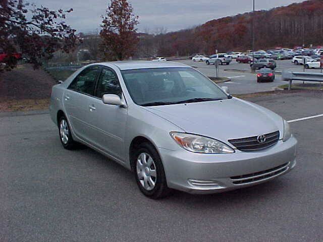 Used 2002 Toyota Camry LE w/ Pkg 2 FWD image 28
