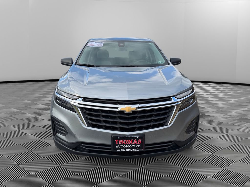 Used 2024 Chevrolet Equinox LS w/ Driver Confidence II Package image 2
