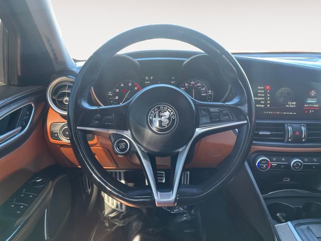 Used 2018 Alfa Romeo Giulia Ti w/ Quick Order Package 22X Lusso image 12
