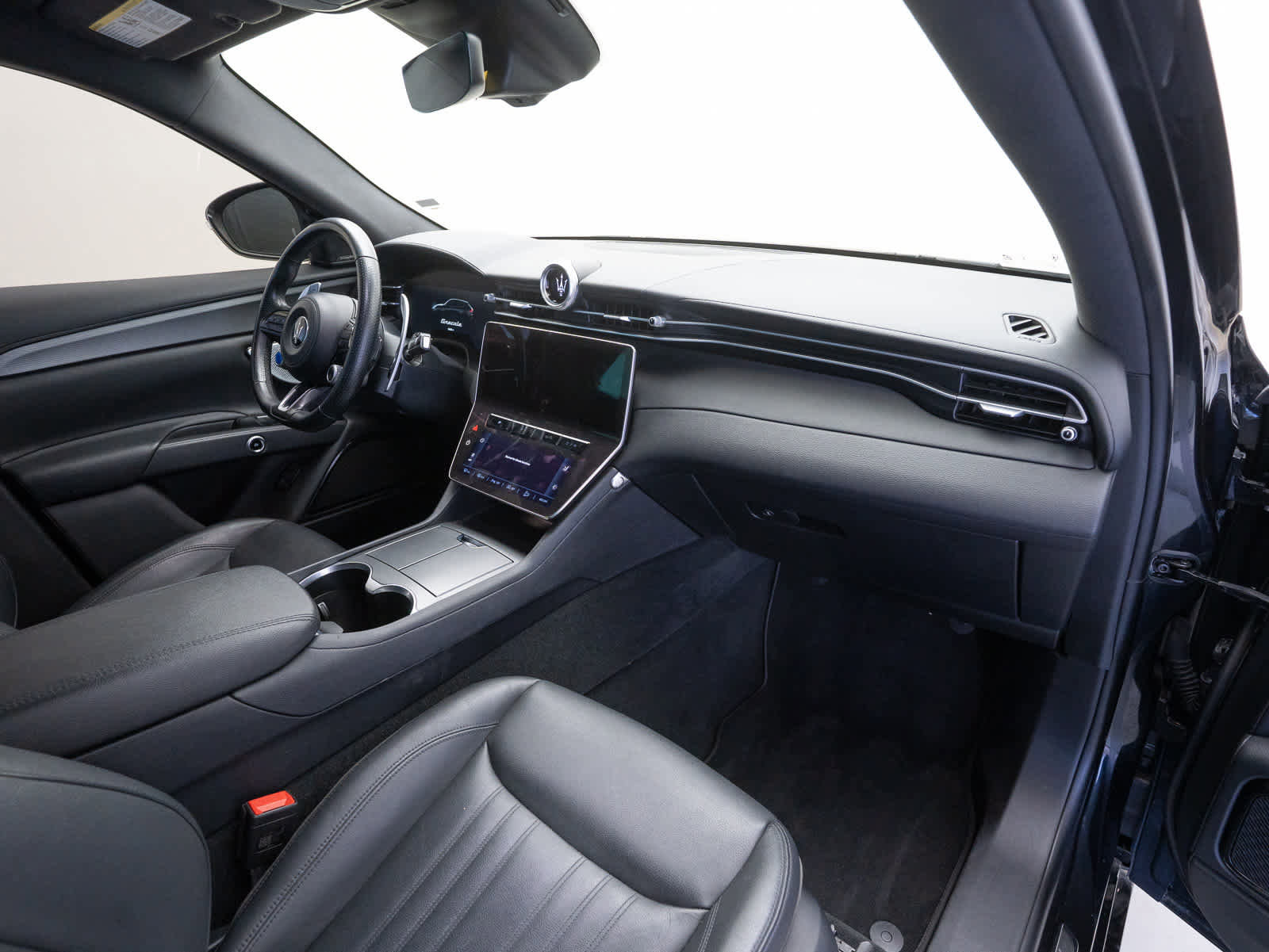 Used 2024 Maserati Grecale GT image 13