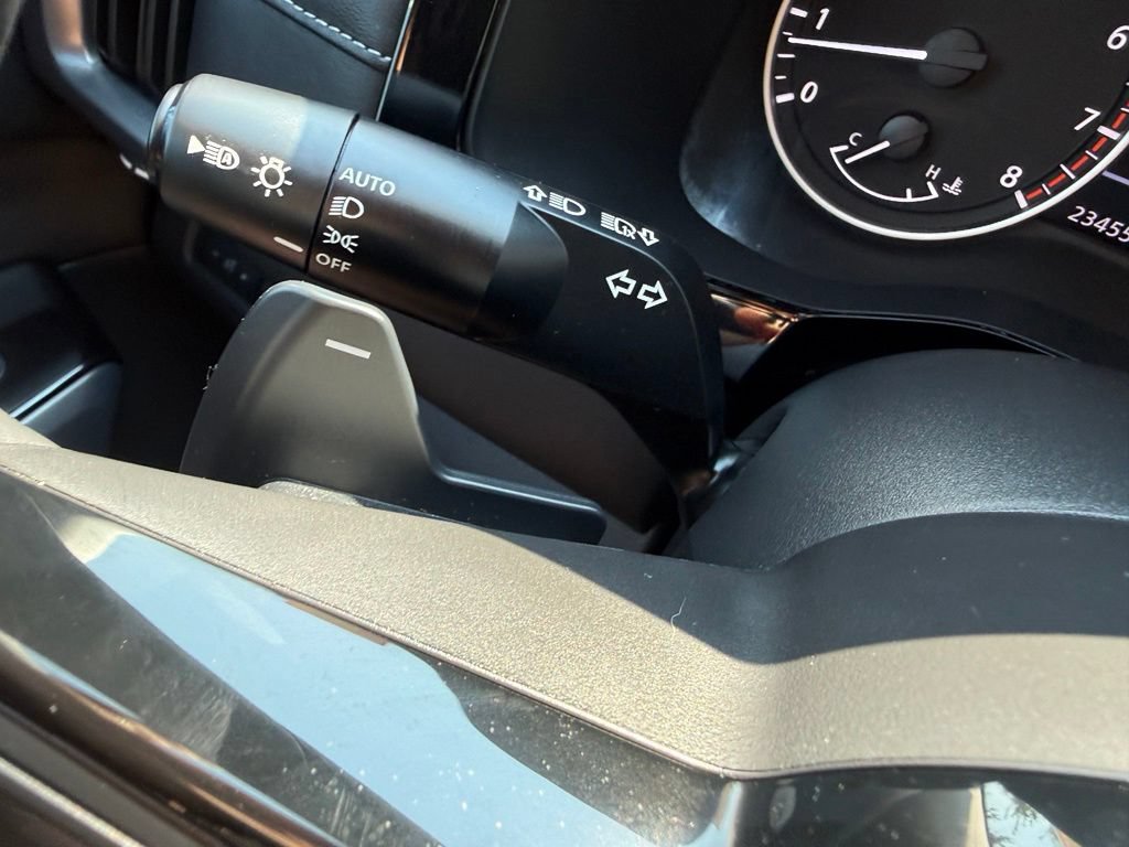 Certified 2025 Nissan Pathfinder SL AWD/4WD image 29