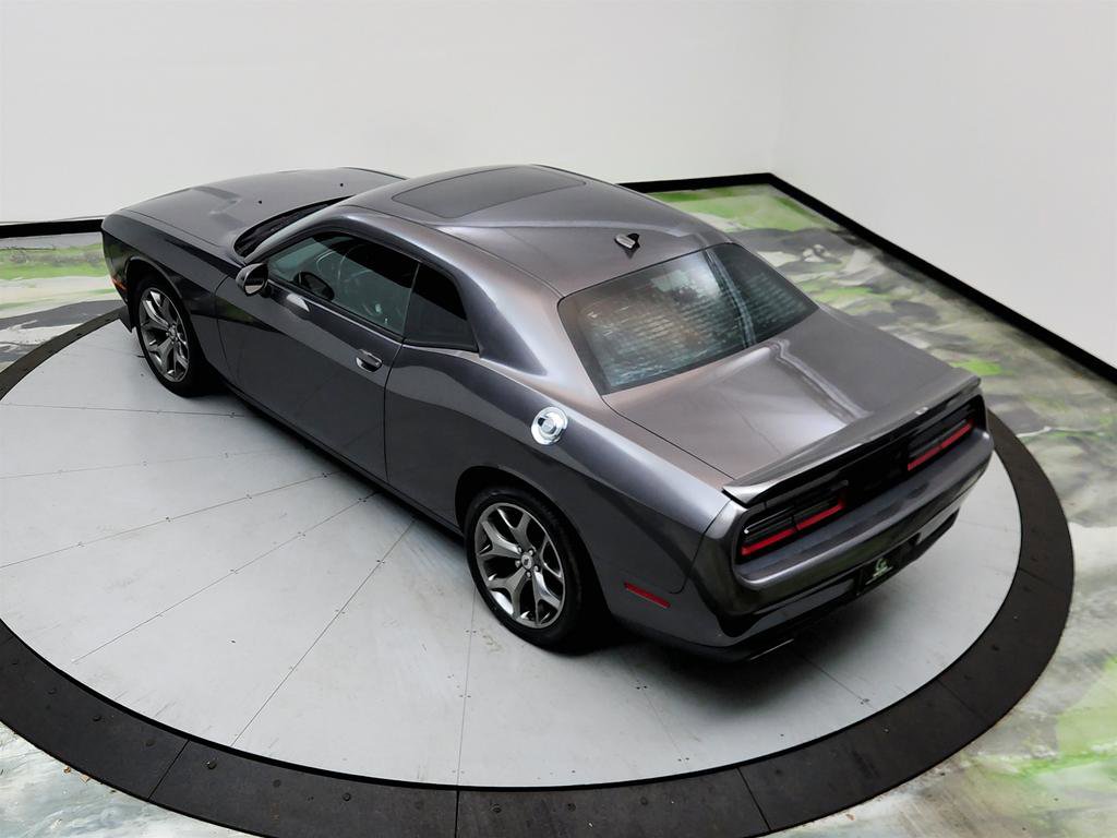 Used 2017 Dodge Challenger SXT Plus image 16