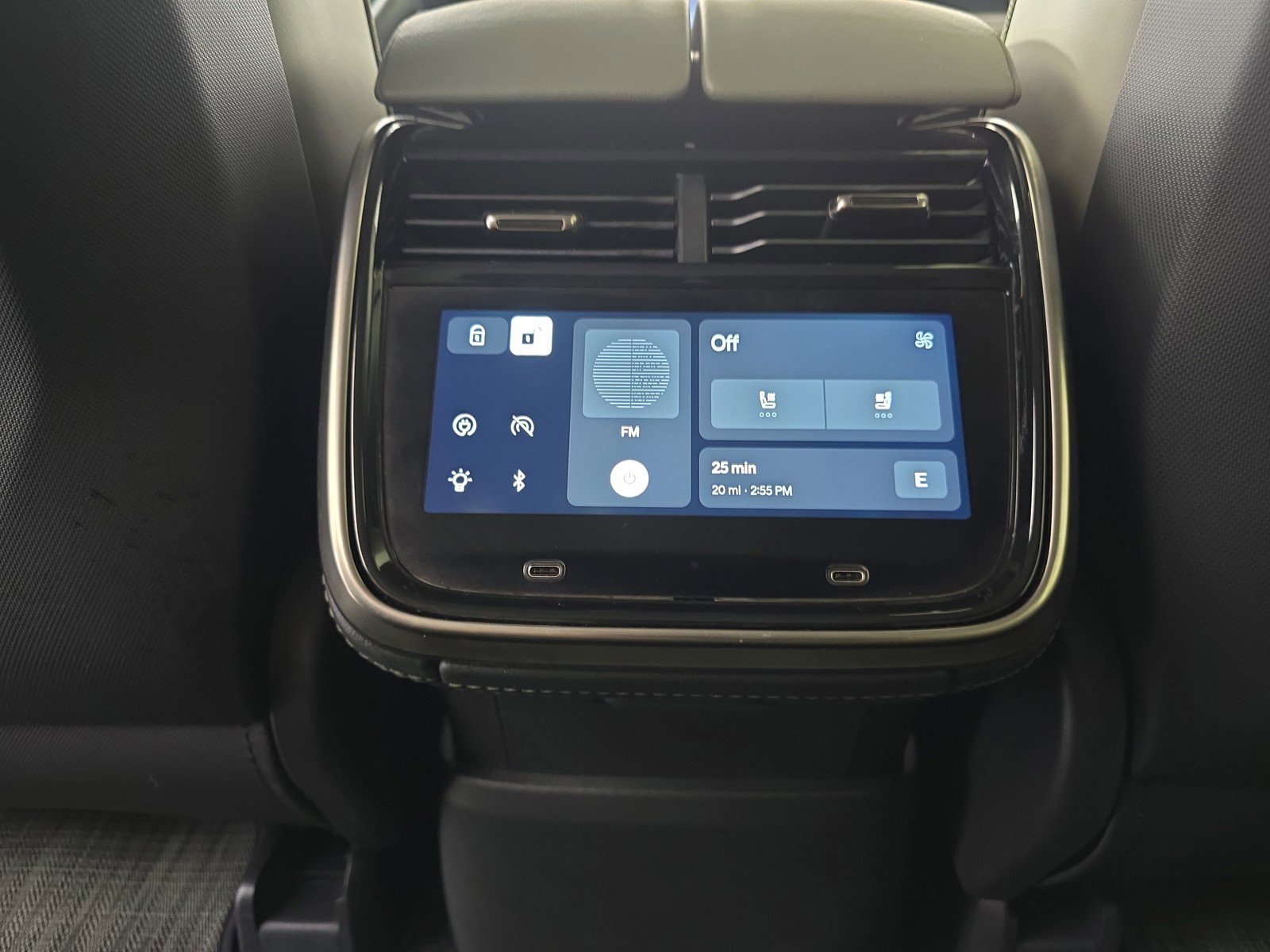 Used 2024 Rivian R1S Adventure AWD/4WD image 30