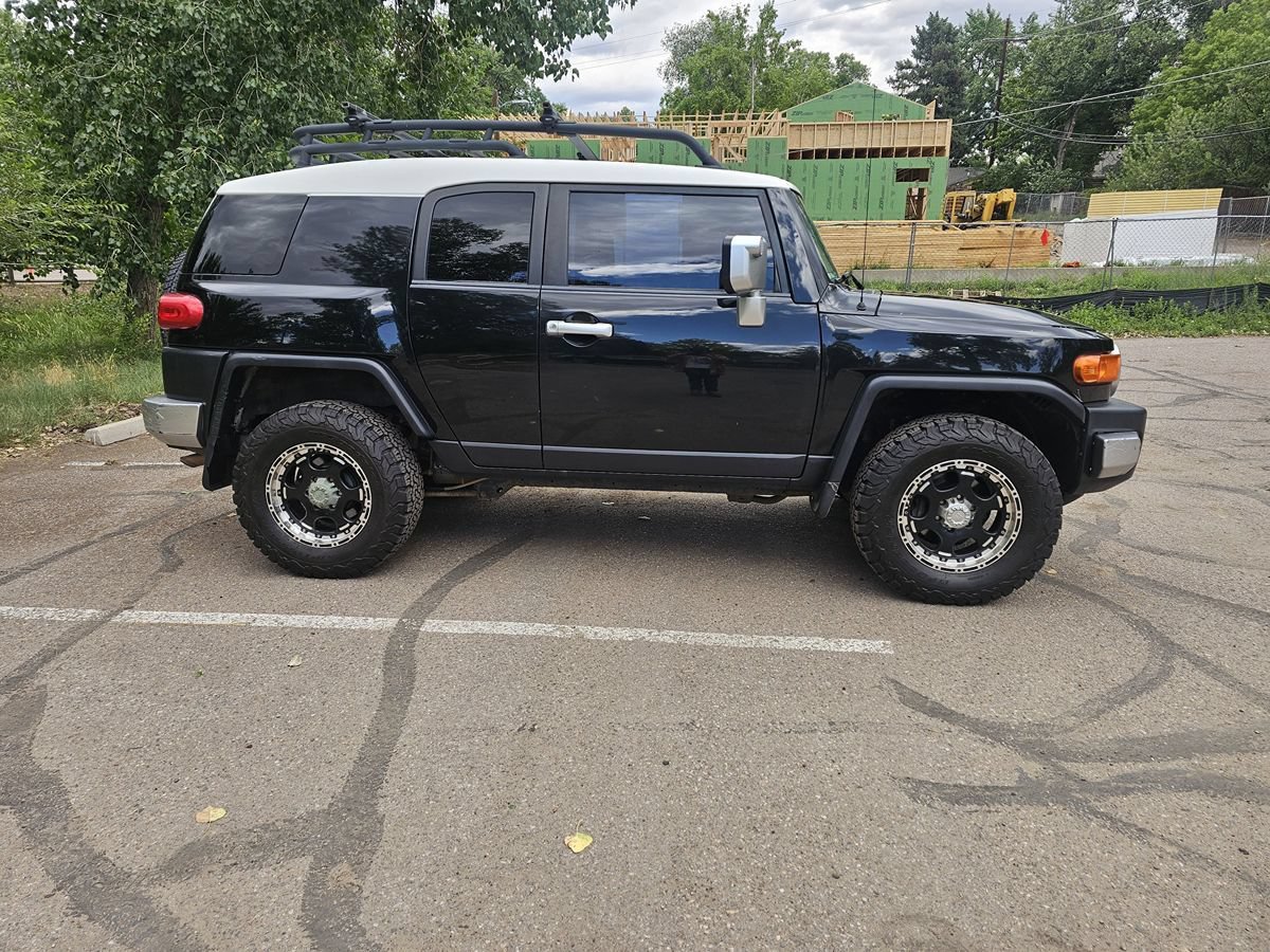 Used 2007 Toyota FJ Cruiser 4WD w/ Convenience Pkg image 6