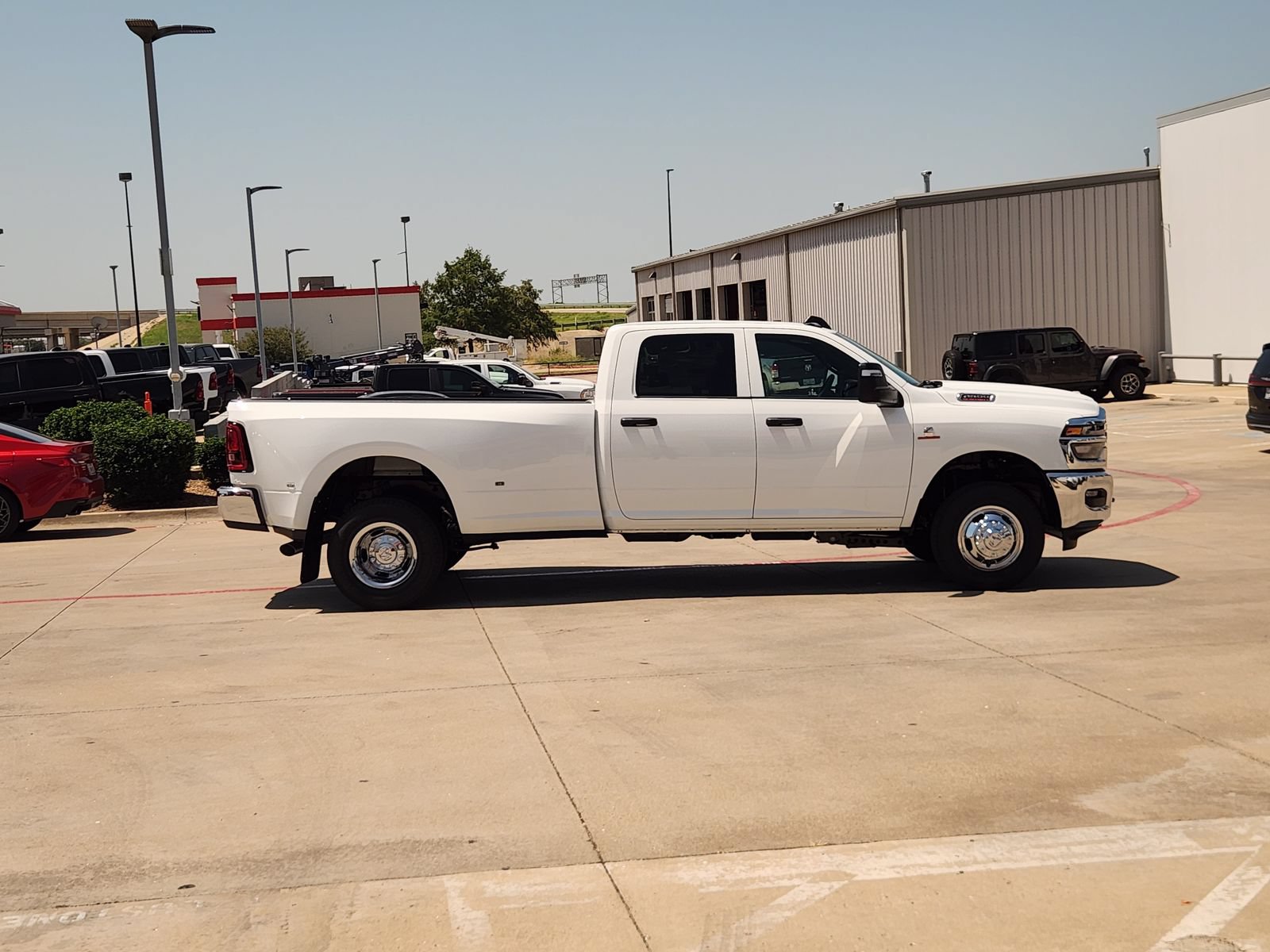 New 2026 RAM 3500 Tradesman w/ Chrome Appearance Group A AWD/4WD image 7
