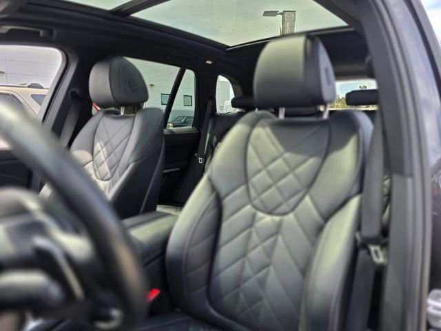 Used 2023 BMW X5 sDrive40i w/ Climate Comfort Package image 16