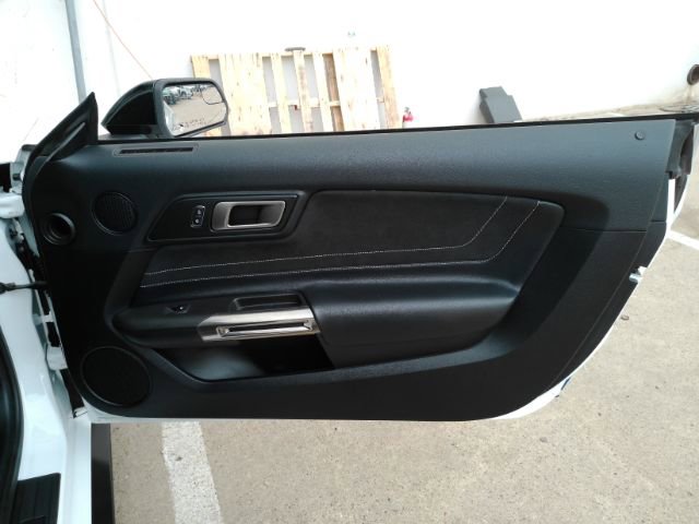 Used 2017 Ford Mustang Shelby GT350 w/ Electronics Package RWD image 22