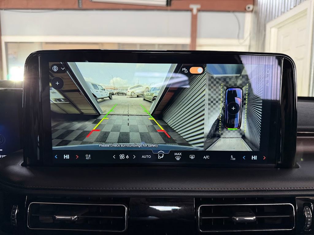 Used 2025 Lincoln Aviator Reserve w/ Equipment Group 201A AWD/4WD image 24