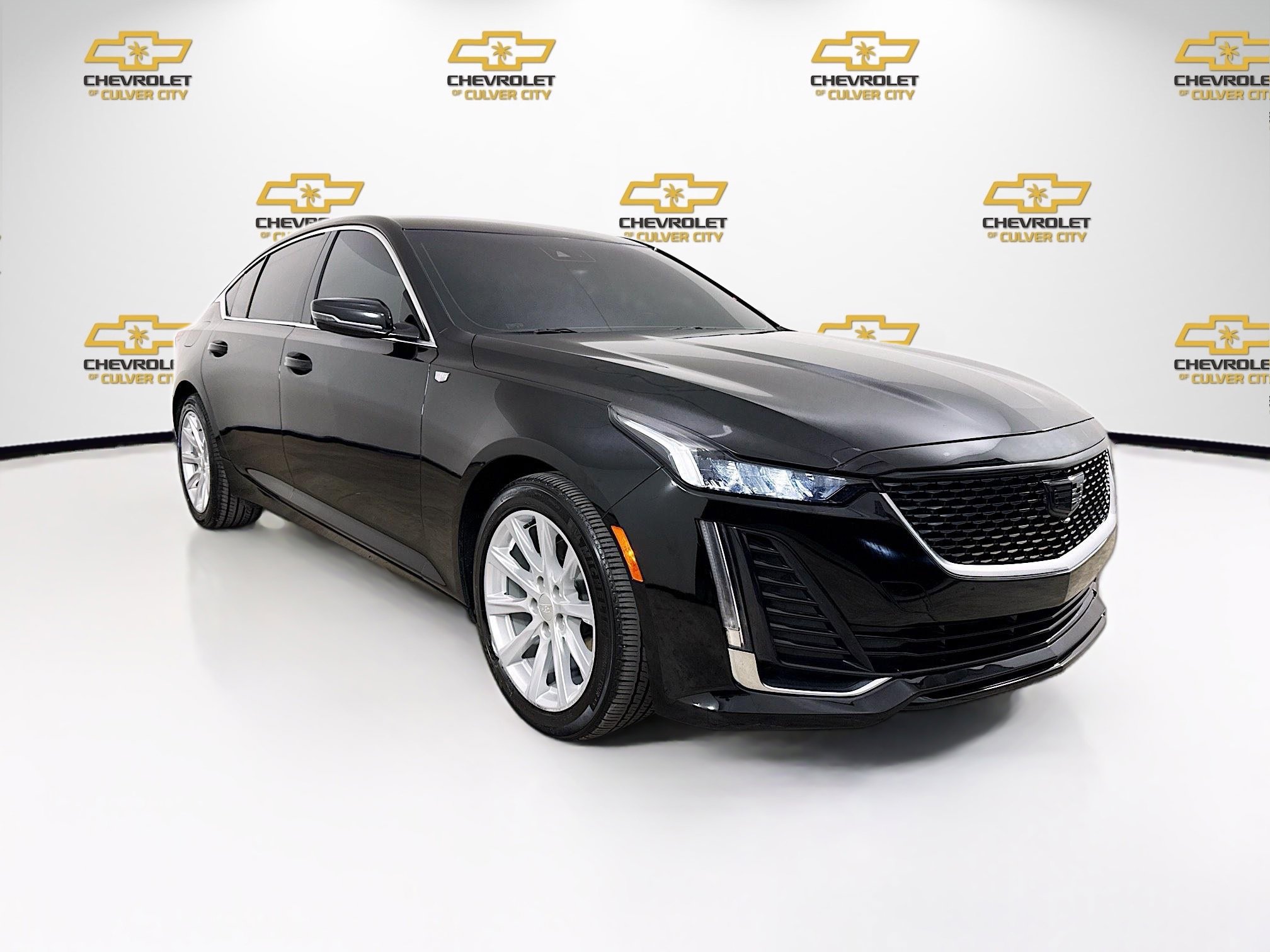Used 2023 Cadillac CT5 Luxury RWD image 1