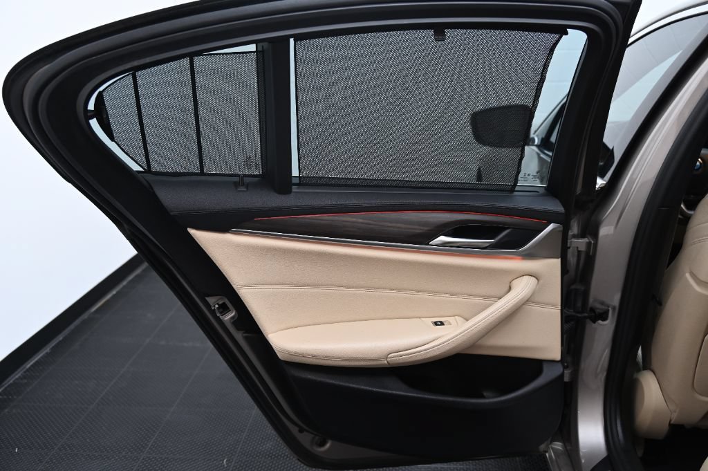 Used 2017 BMW 540i xDrive AWD/4WD image 50