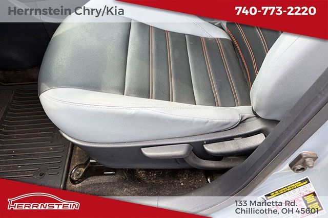 Used 2024 Nissan Kicks SR w/ SR Premium Package FWD image 13
