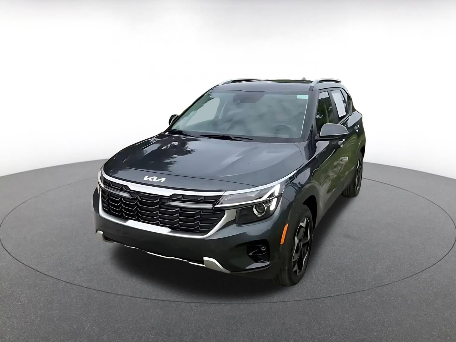Used 2025 Kia Seltos S FWD image 7