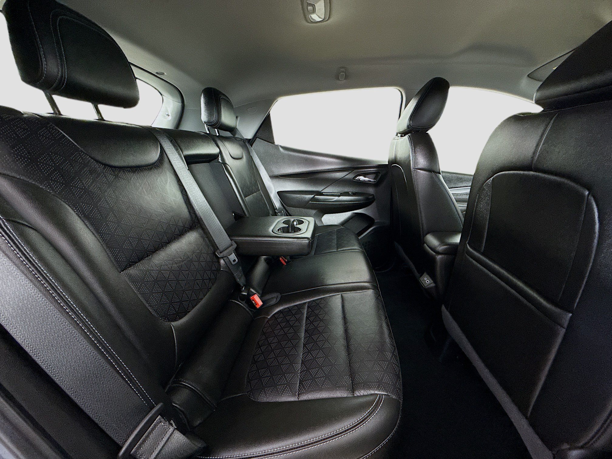 Used 2023 Chevrolet Bolt LT w/ Infotainment Package FWD image 25