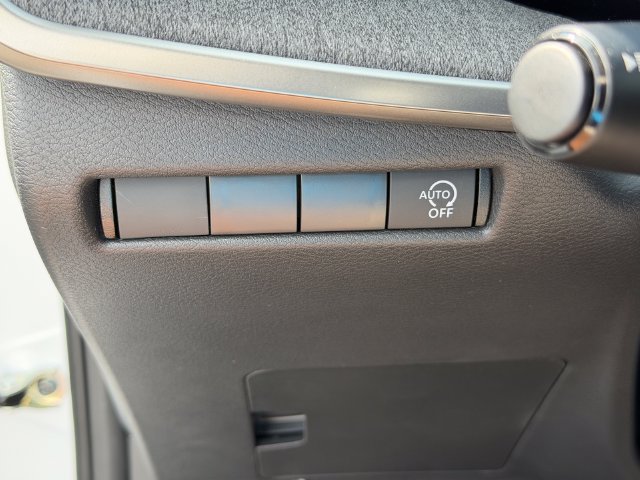New 2027 Nissan Kicks SV FWD image 13