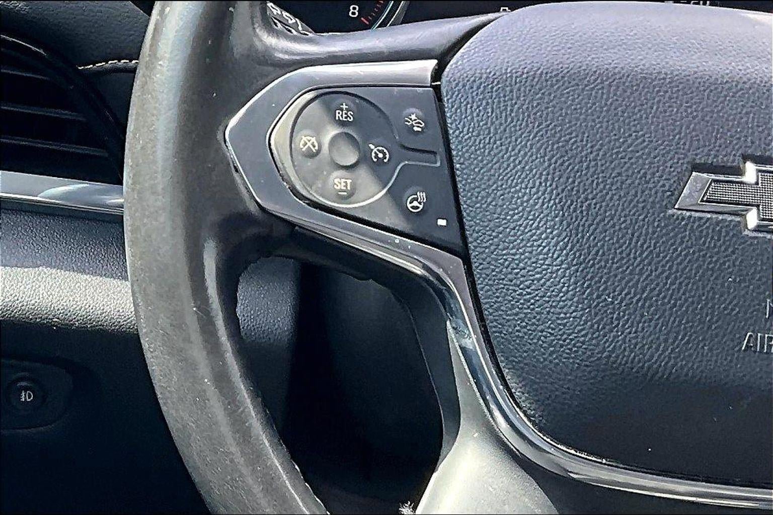 Used 2021 Chevrolet Traverse RS w/ LPO, Floor Liner Package FWD image 17