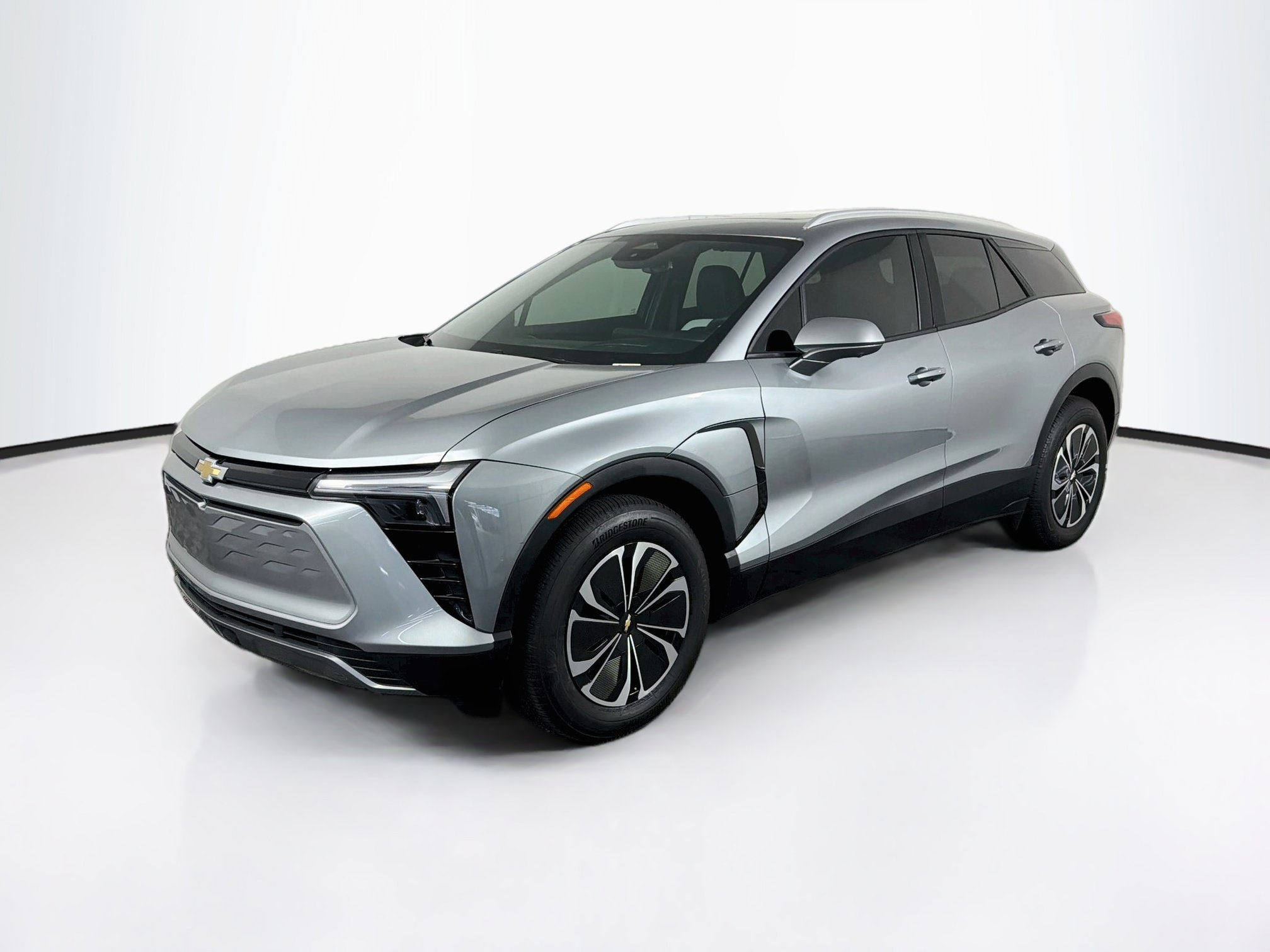 Used 2024 Chevrolet Blazer EV LT AWD/4WD image 3