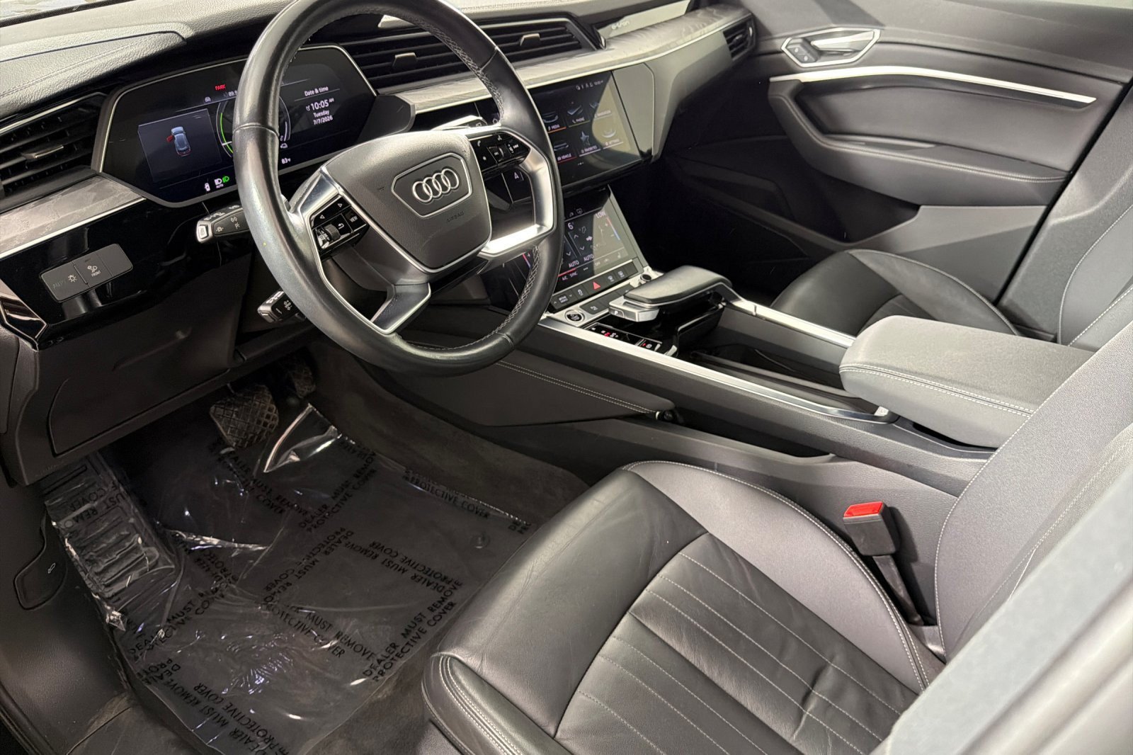 Used 2022 Audi e-tron Premium AWD/4WD image 9