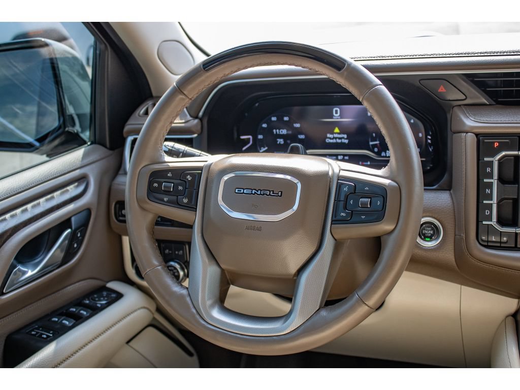 Used 2024 GMC Yukon Denali w/ Advanced Technology Package AWD/4WD image 38