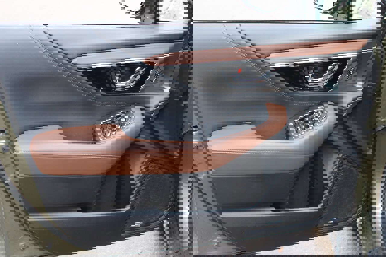 Used 2021 Subaru Outback Touring XT image 19