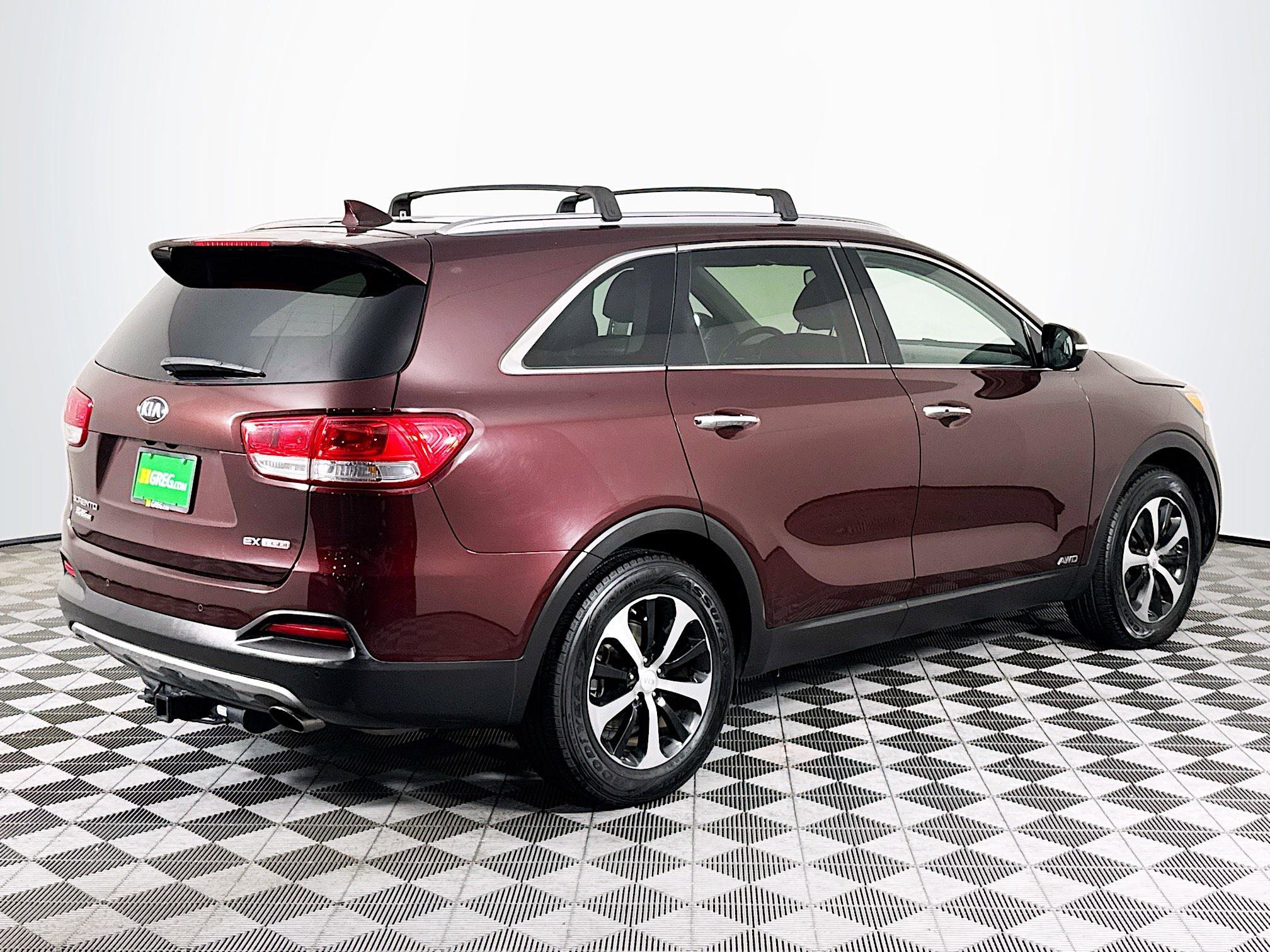 Used 2018 Kia Sorento EX w/ Option Group 040 AWD/4WD image 10