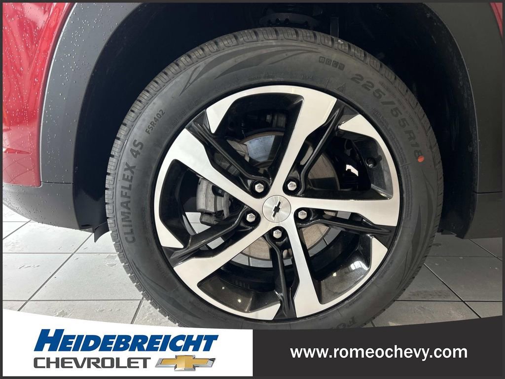 Used 2024 Chevrolet Trax RS w/ Driver Confidence Package image 7