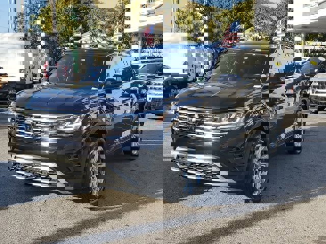 Used 2023 Volkswagen Atlas SE image 3