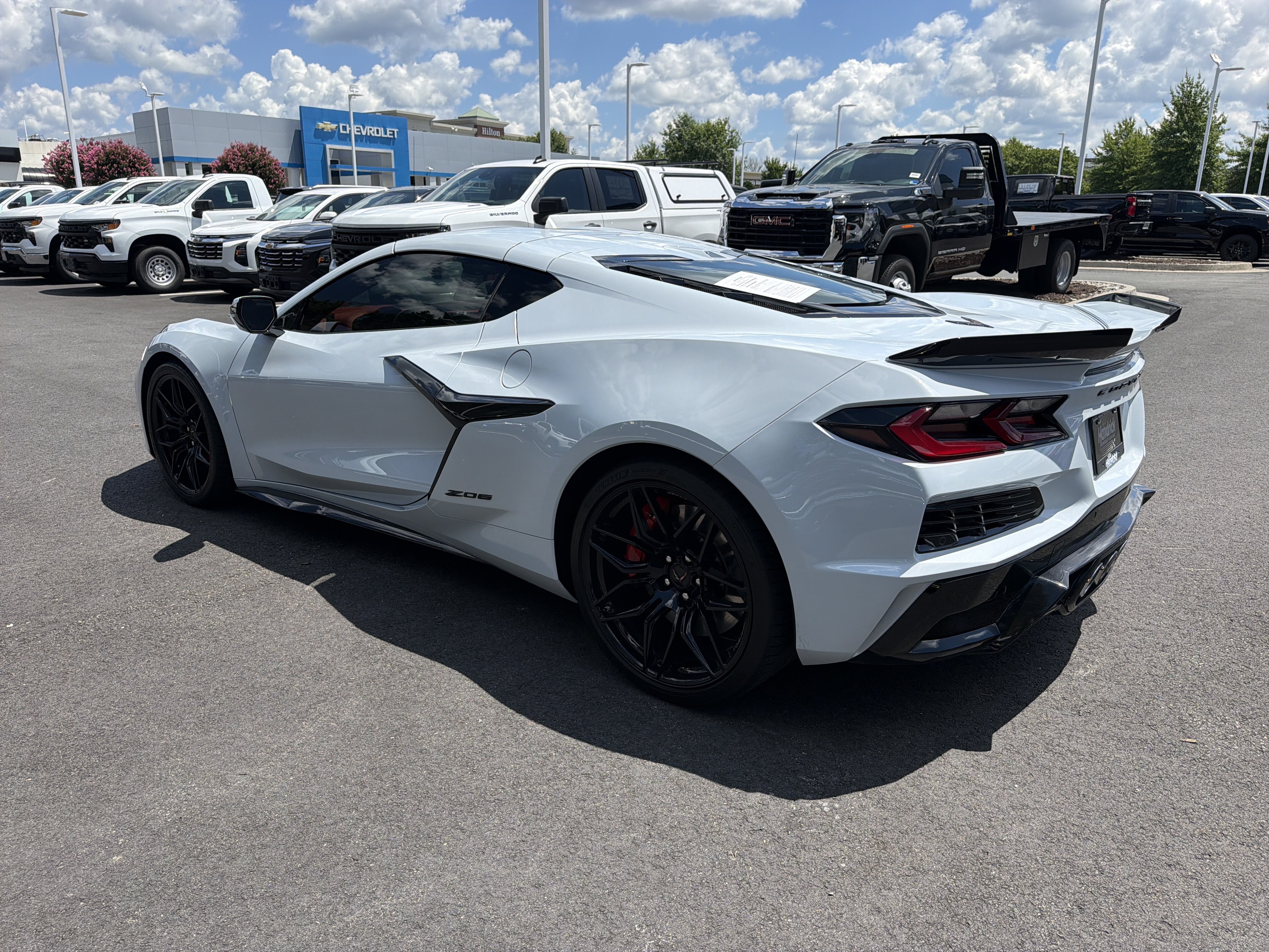 Used 2024 Chevrolet Corvette Z06 RWD image 8