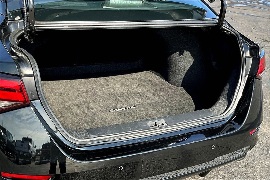 Used 2024 Nissan Sentra SV image 8