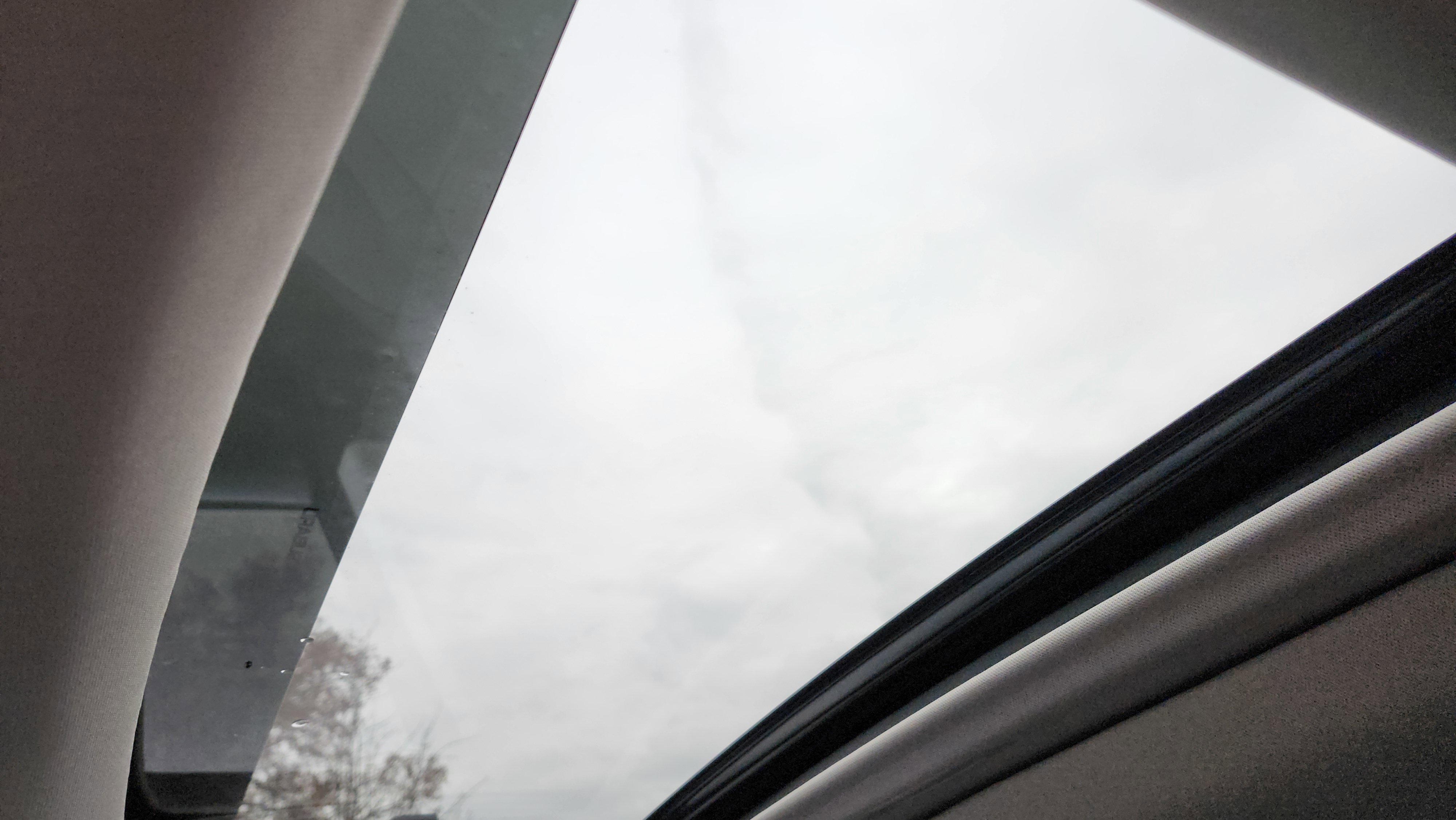 Used 2025 Subaru Outback Limited XT image 2