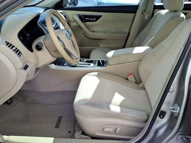 Used 2013 Nissan Altima 2.5 SV image 14