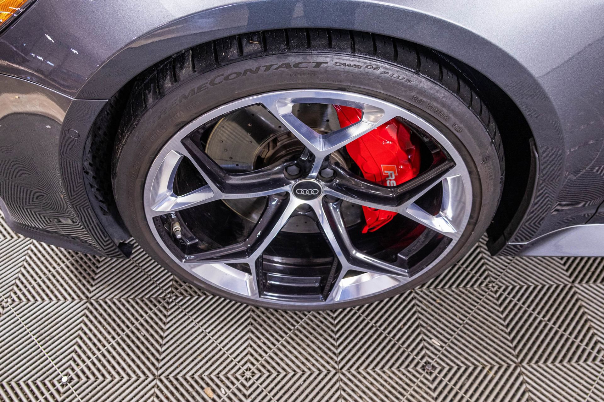 Used 2024 Audi RS 6 performance image 49