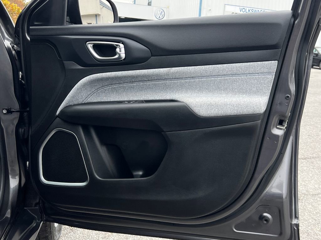 Used 2022 Jeep Compass Latitude w/ Convenience Group image 10