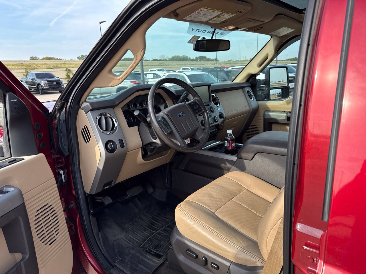 Used 2016 Ford F250 Lariat w/ Lariat Ultimate Package AWD/4WD image 20