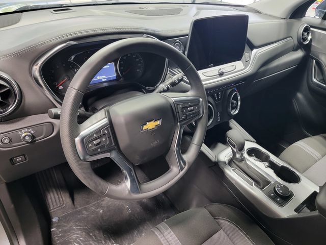 New 2026 Chevrolet Blazer LT w/ Convenience Package AWD/4WD image 11