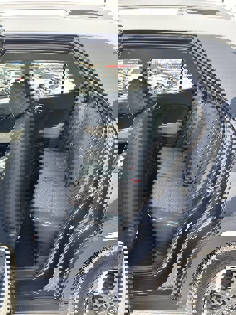 Used 2020 Hyundai Venue image 26