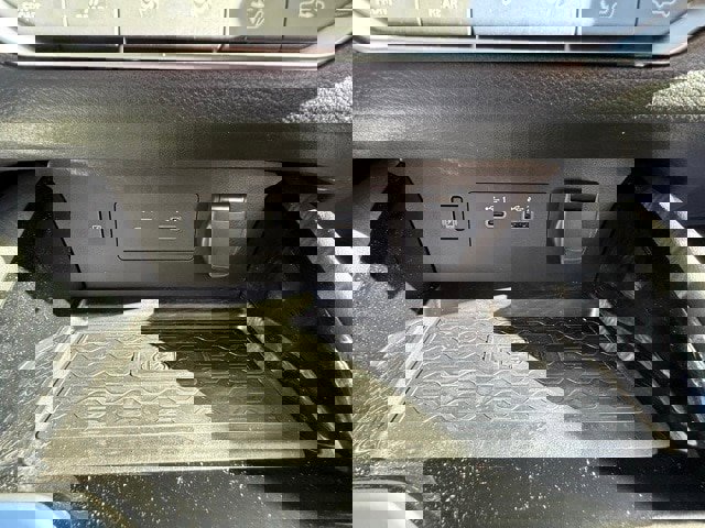 New 2025 Nissan Altima 2.5 SL image 32