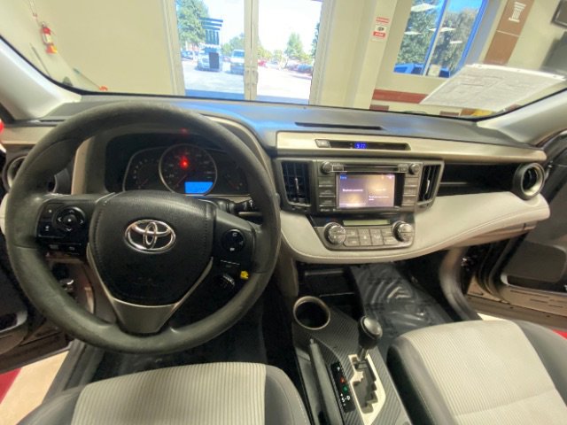 Used 2014 Toyota RAV4 XLE image 24