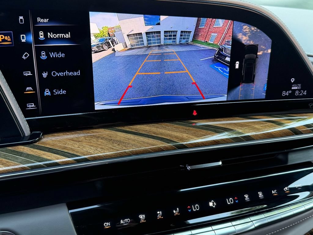 Used 2023 Cadillac Escalade Sport Platinum AWD/4WD image 7