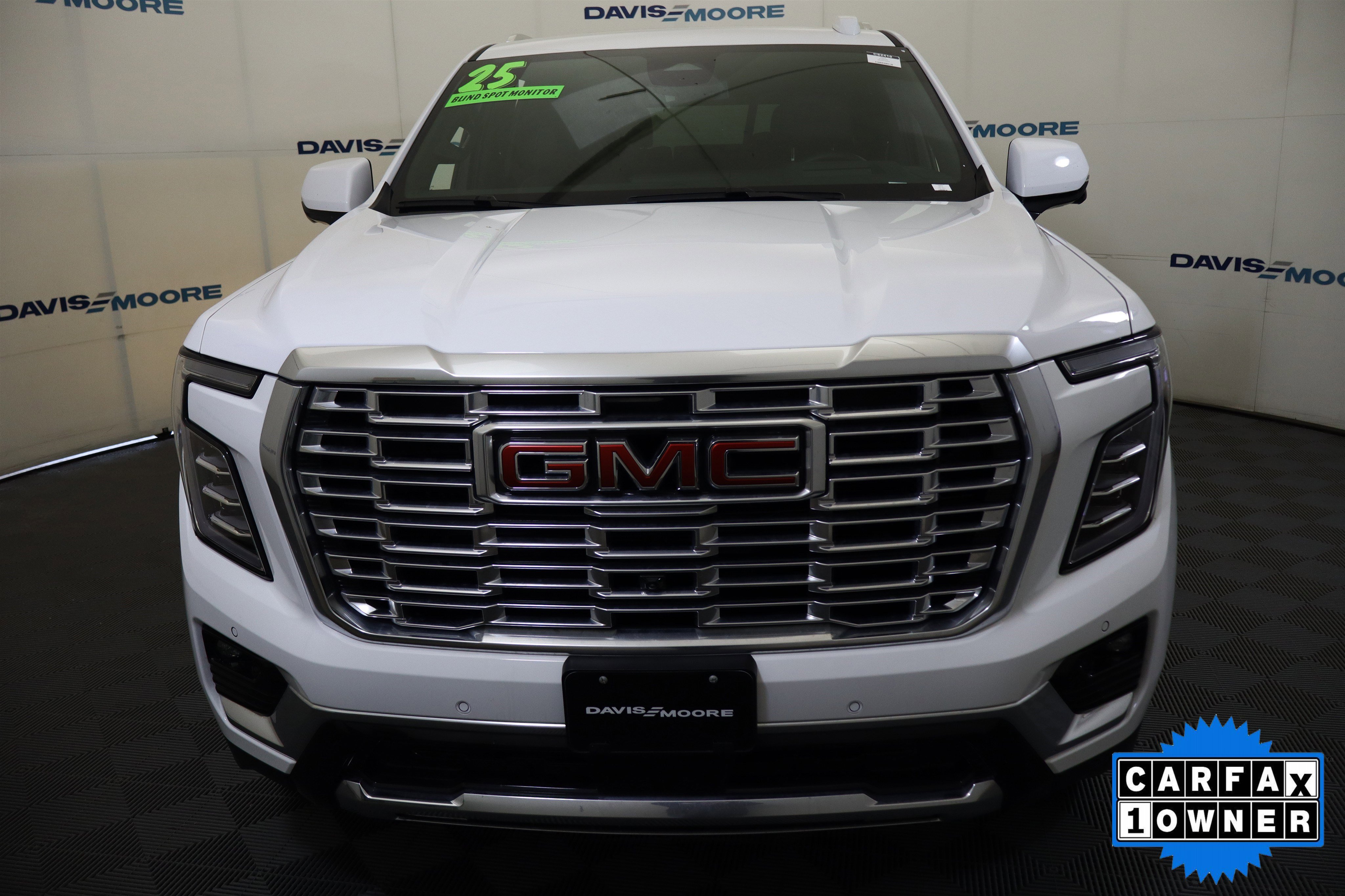Used 2025 GMC Yukon Denali AWD/4WD image 14