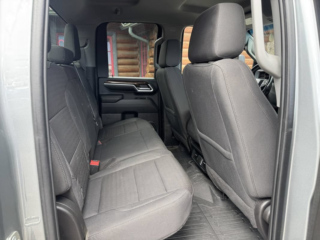 Used 2024 GMC Sierra 2500 SLE AWD/4WD image 8