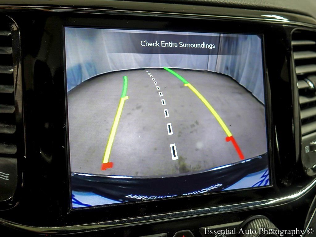 Used 2021 Jeep Grand Cherokee Limited image 17